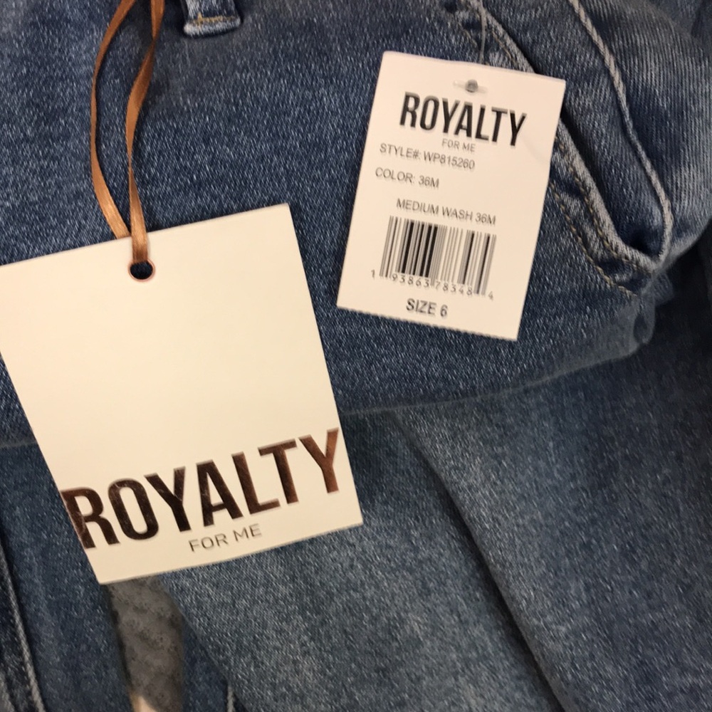 Royalty For Me Women's Light Blue Denim Jeans - Picture 8 of 12